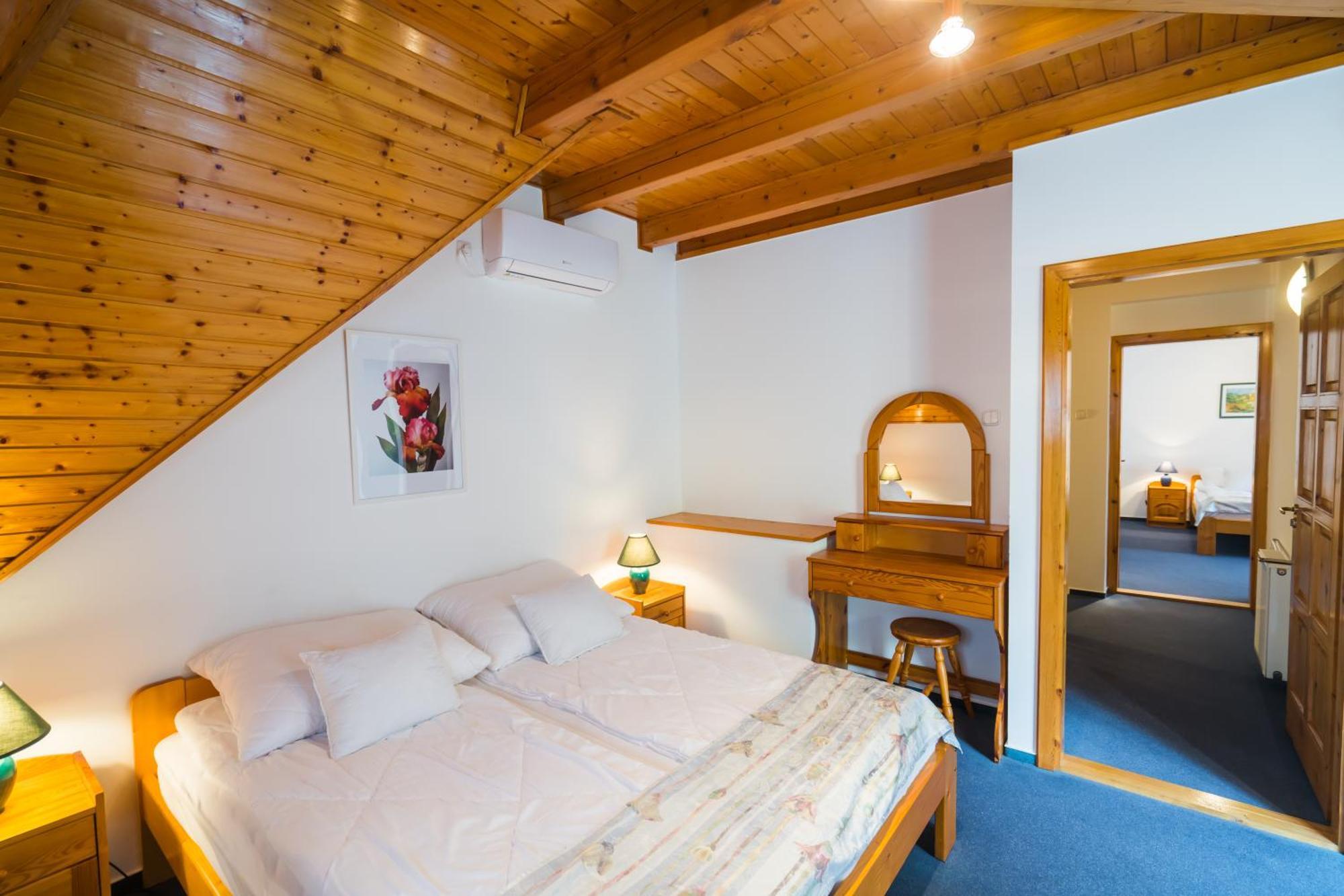Gyorfi Apartmanhaz Zamardi Ngoại thất bức ảnh
