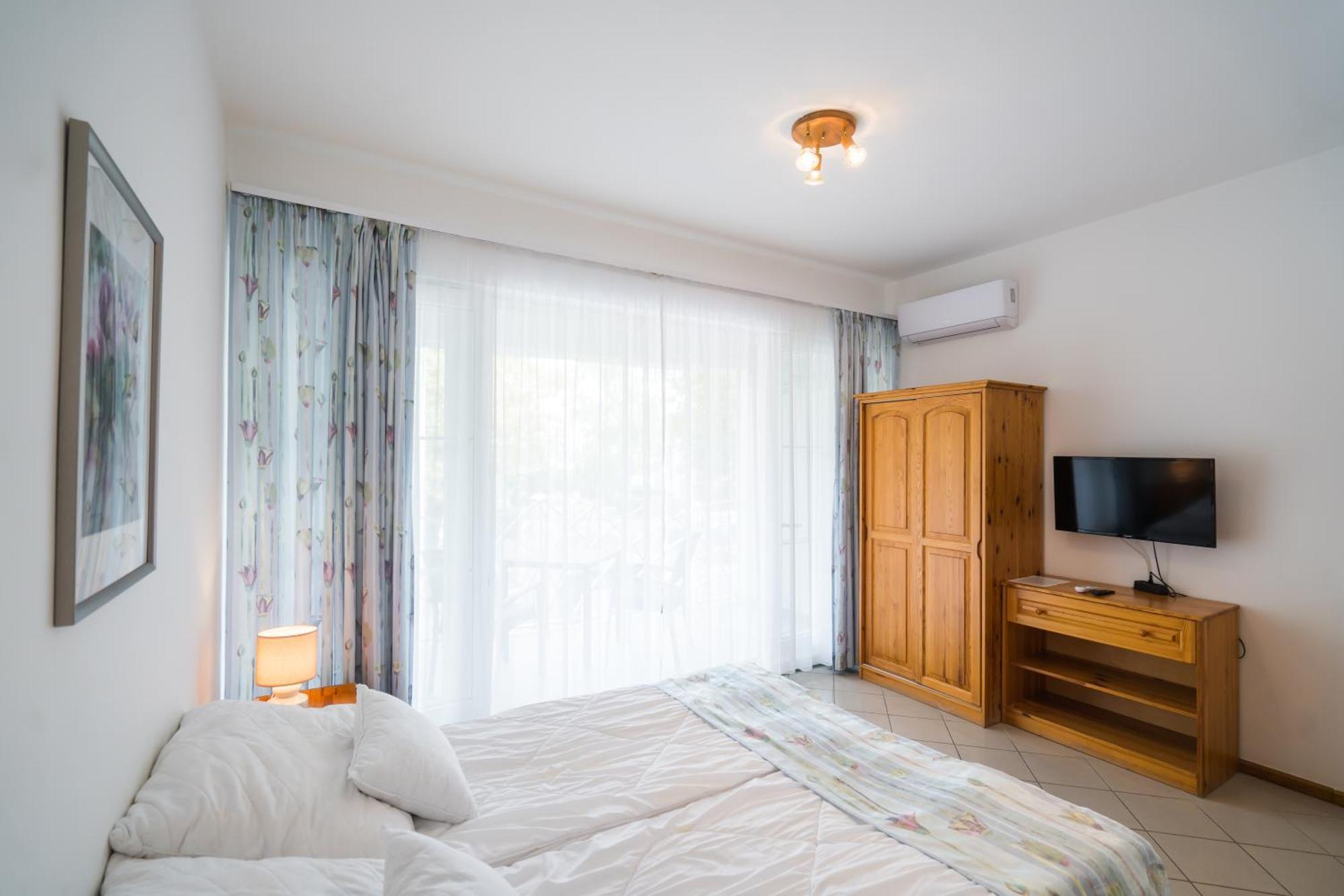 Gyorfi Apartmanhaz Zamardi Ngoại thất bức ảnh